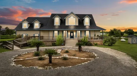7902 S Redfish Drive Hitchcock TX 77563