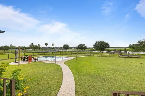 7902 S Redfish Drive Hitchcock TX 77563