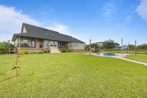 7902 S Redfish Drive Hitchcock TX 77563