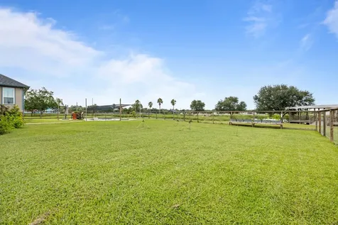 7902 S Redfish Drive Hitchcock TX 77563