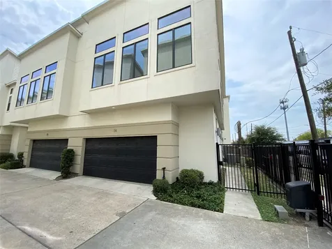 74 N Hutcheson Street Houston TX 77003