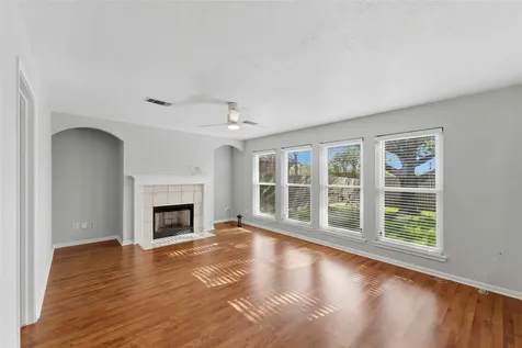 3111 Glenwood Drive Pearland TX 77584