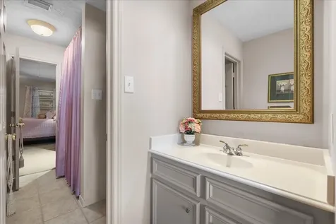 2601 S Broadway Street 71 La Porte TX 77571