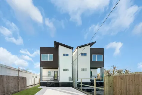 4406 Bond Street Houston TX 77026