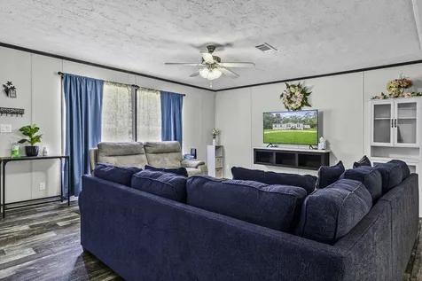 180 Raven Livingston TX 77351