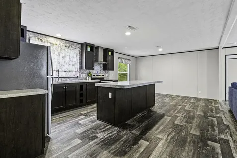 180 Raven Livingston TX 77351