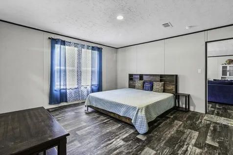 180 Raven Livingston TX 77351