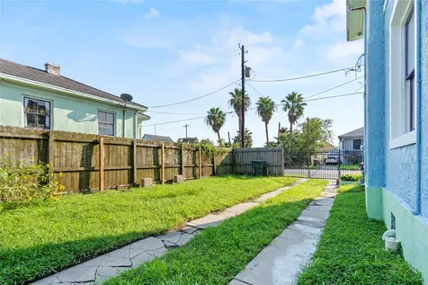 1014 31st Street Galveston TX 77550