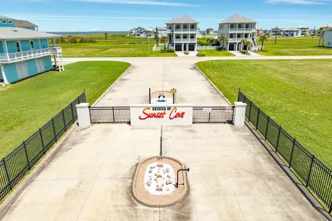 21305 Scissor Tail Lane Galveston TX 77554