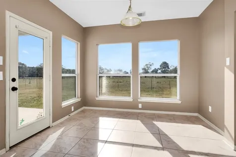 5201 Penny Road Cleveland TX 77328