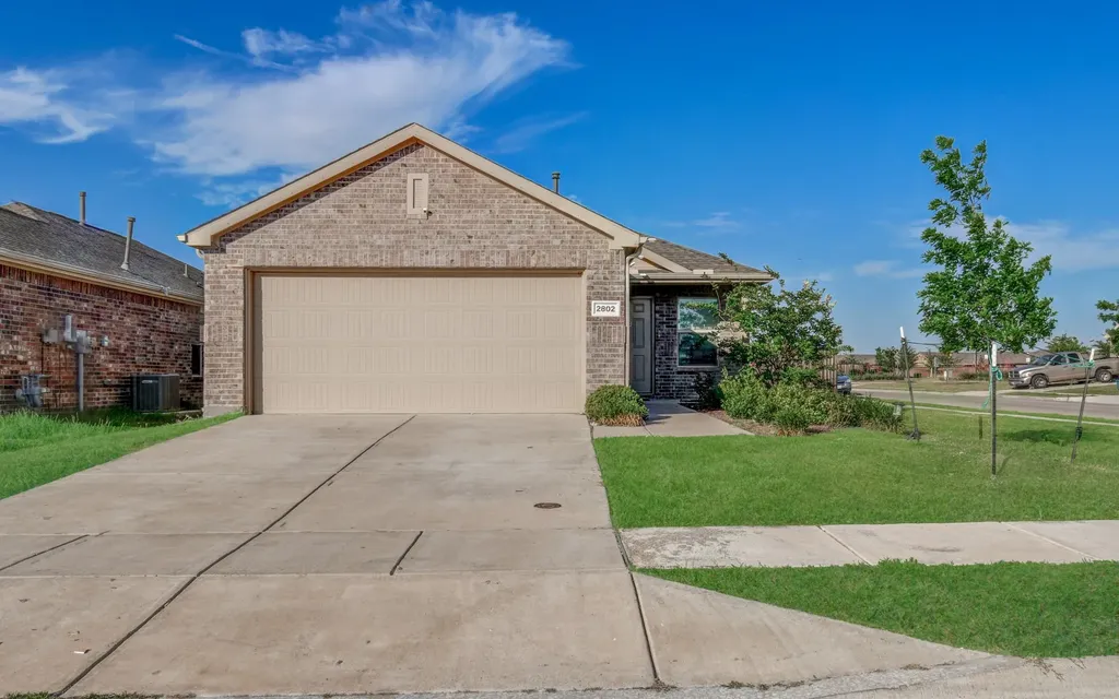 2802 Highgarden Trail Crandall TX 75114