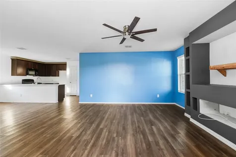 2802 Highgarden Trail Crandall TX 75114