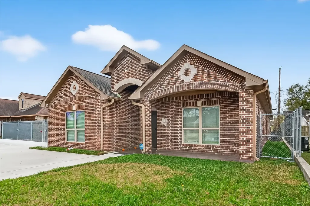 213 W Jackson Avenue Pasadena TX 77506
