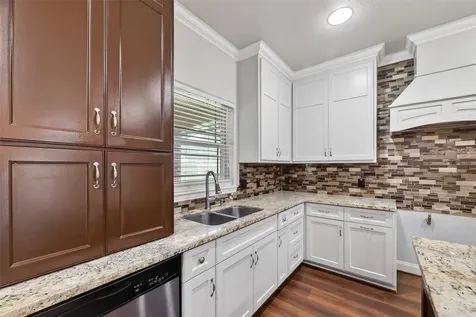 213 W Jackson Avenue Pasadena TX 77506