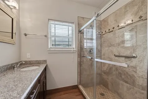 213 W Jackson Avenue Pasadena TX 77506