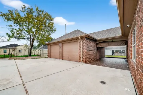 213 W Jackson Avenue Pasadena TX 77506