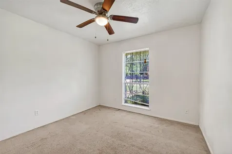 8158 Detroit Street Houston TX 77017