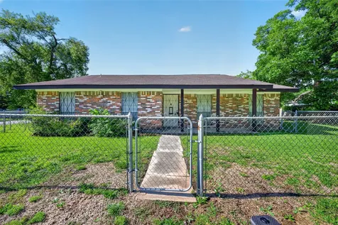 8158 Detroit Street Houston TX 77017