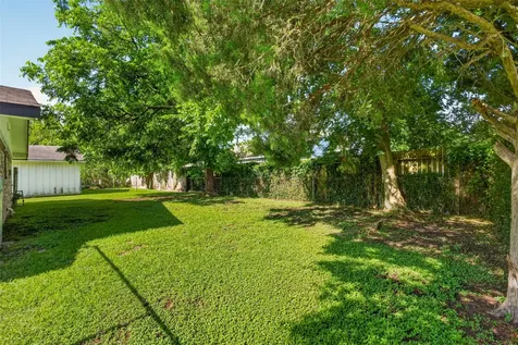8158 Detroit Street Houston TX 77017