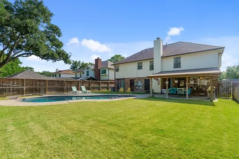 611 Woodlake Circle Sugar Land TX 77498