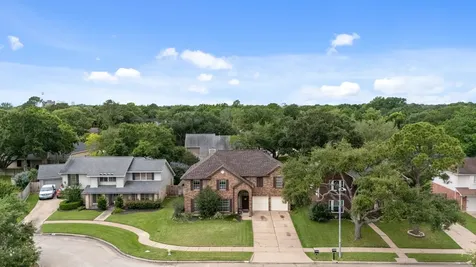 611 Woodlake Circle Sugar Land TX 77498
