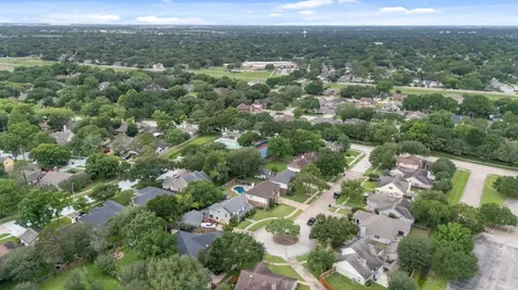 611 Woodlake Circle Sugar Land TX 77498