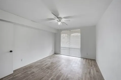 4643 Wild Indigo Street 414 Houston TX 77027