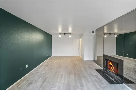 4643 Wild Indigo Street 414 Houston TX 77027