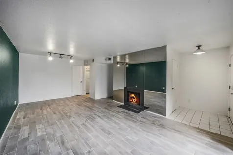 4643 Wild Indigo Street 414 Houston TX 77027