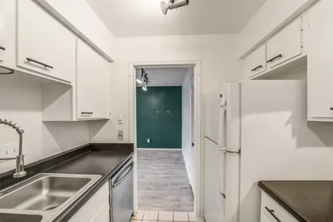 4643 Wild Indigo Street 414 Houston TX 77027