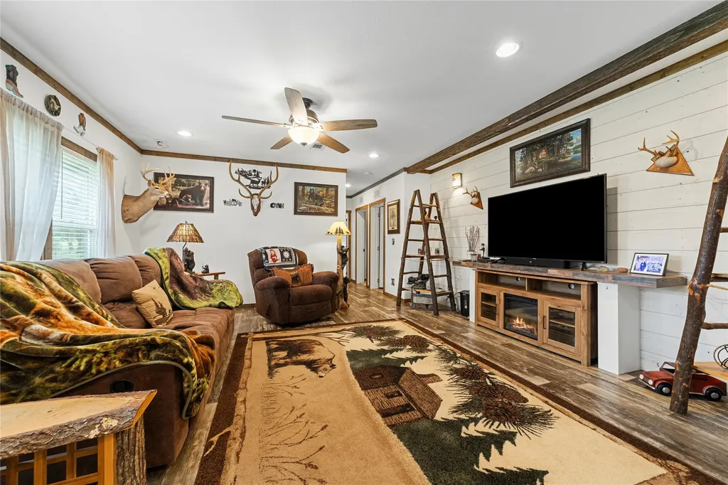 451 Private Road 1505 Bandera TX 78003