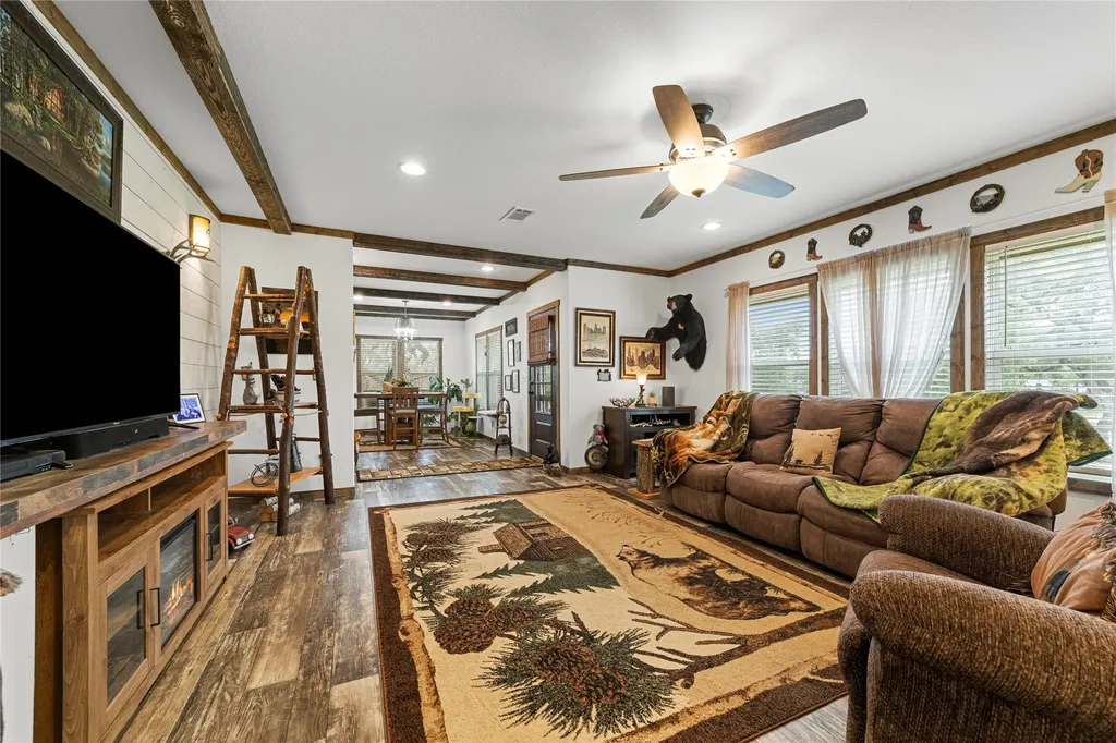 451 Private Road 1505 Bandera TX 78003