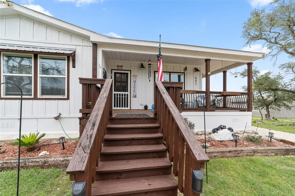 451 Private Road 1505 Bandera TX 78003