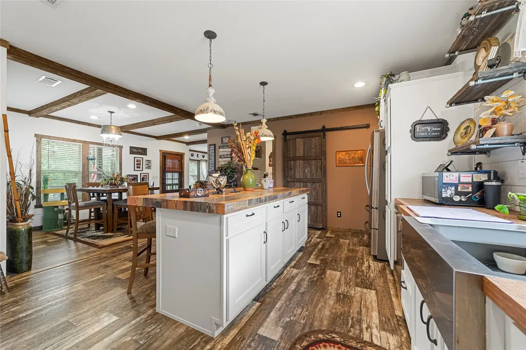 451 Private Road 1505 Bandera TX 78003