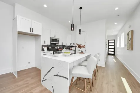 5029 Broom Street C Houston TX 77091