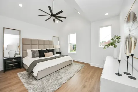5029 Broom Street C Houston TX 77091