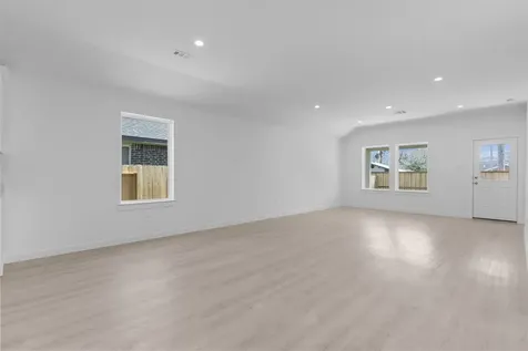 9103 Serene Haven Iowa Colony TX 77583