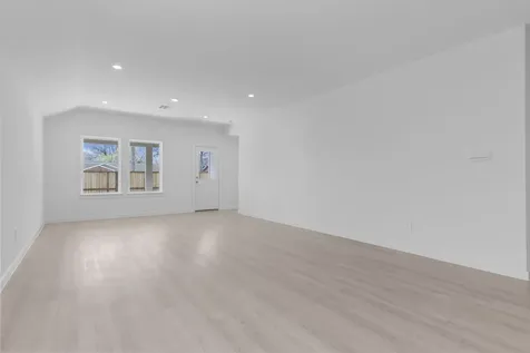 9103 Serene Haven Iowa Colony TX 77583