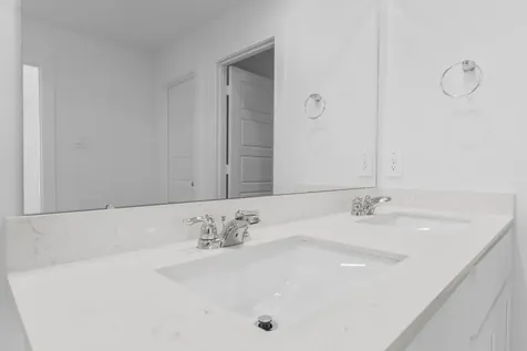 9103 Serene Haven Iowa Colony TX 77583