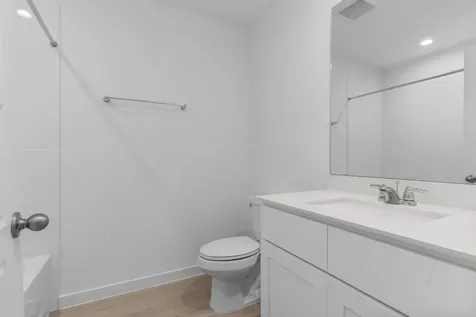9103 Serene Haven Iowa Colony TX 77583