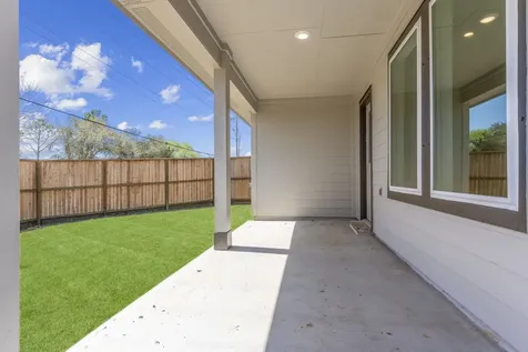 9103 Serene Haven Iowa Colony TX 77583