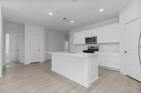 9103 Serene Haven Iowa Colony TX 77583