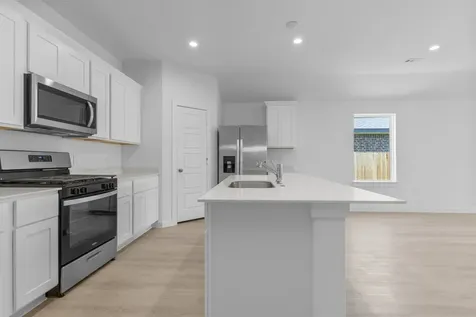 9103 Serene Haven Iowa Colony TX 77583