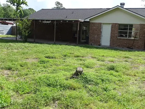 18906 Woodridge Drive Conroe TX 77302