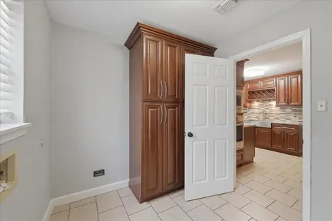 2515 Black Oak Drive Orange TX 77632
