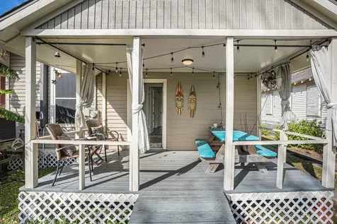 4419 Avenue Q 1/2 Galveston TX 77550
