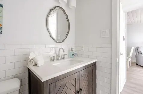 7310 Seawall Boulevard 806 Galveston TX 77551