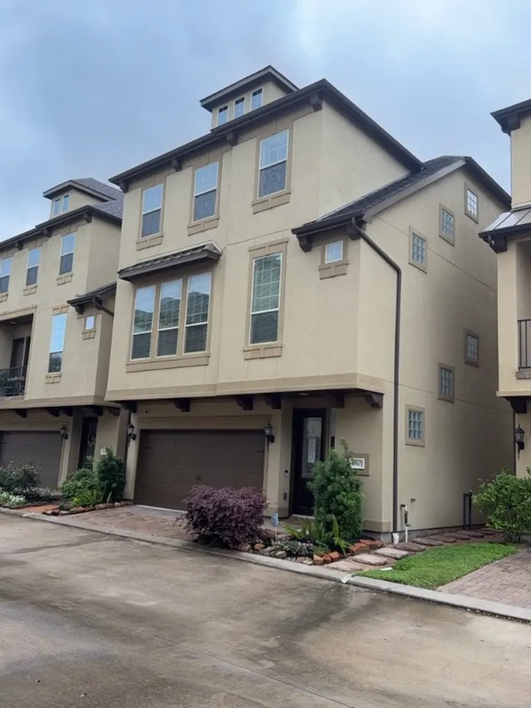 10607 Enclave Shadows Court Houston TX 77043