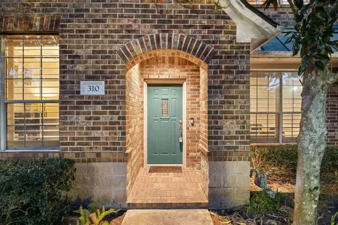 310 Cypress Vista Houston TX 77094