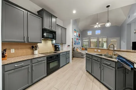 310 Cypress Vista Houston TX 77094